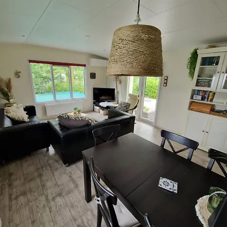 Vakantiehuis Prachtig Op Rustig *